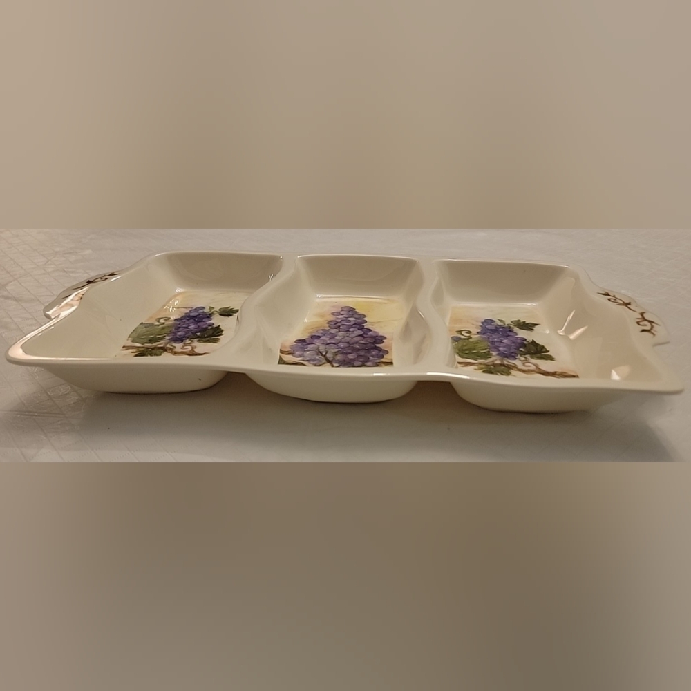 Elegant Grape Design Ceramic Serving Tray - Picture 4 of 6